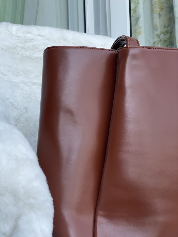 The Urban Carry Tote